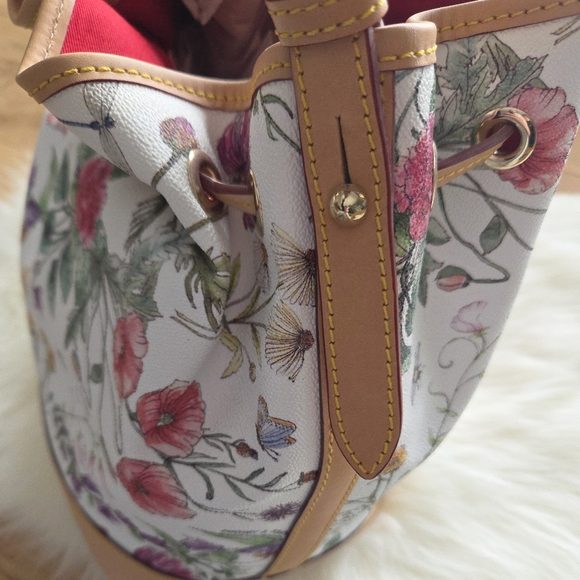 NWT Dooney & Bourke Botanical Drawstring Bucket Bag Floral Coated Cotton - Picture 8 of 9